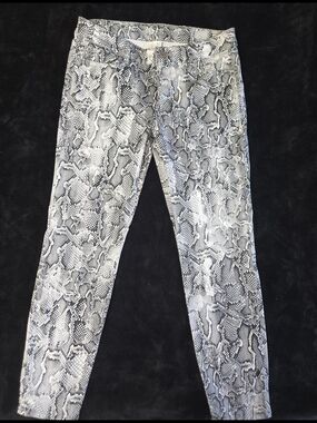 White House Black Market Monochrome Snake-Print Skinny Pants